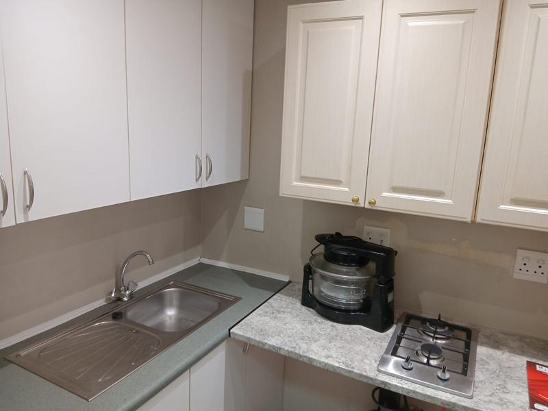 1 Bedroom Property for Sale in Uitzicht Western Cape